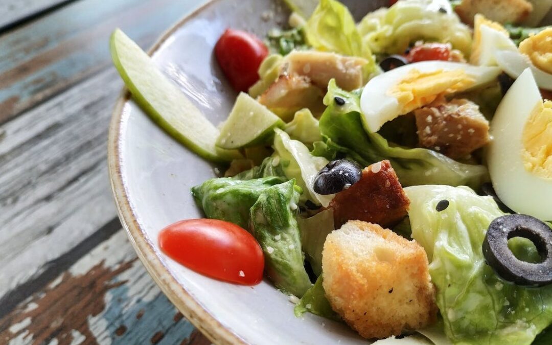Les étapes clés pour ouvrir votre bar à salade